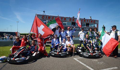 Multi-driver teams competed in the Endurance Cup