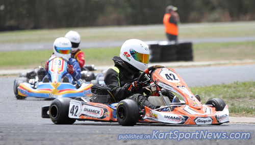 Jay Coul (#42) , Henry Johnstone (#93) and Jason Bowyer (#73)  would finish 3,1,2 in the final of KA3 Junior