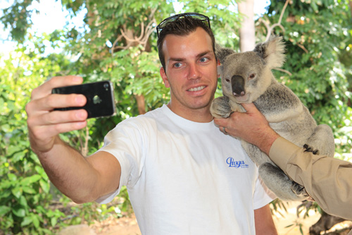 Multiple-time World Champion Jonathan Thonon enjoying a selfie with a Koala